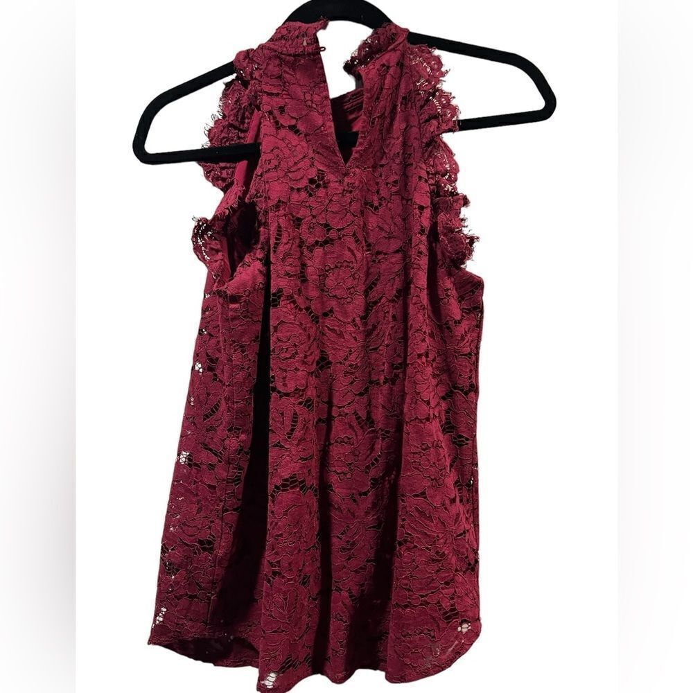 Burgandy lace top - Picture 2 of 5